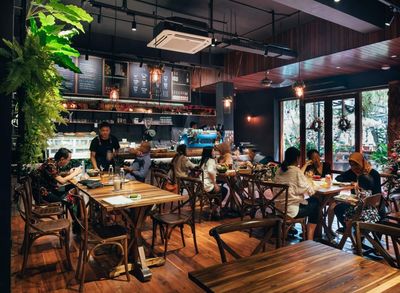 Six Ounces Coffee PIK: Surga Kopi di Jakarta Utara yang Cocok untuk Asupan Instastory Kamu!