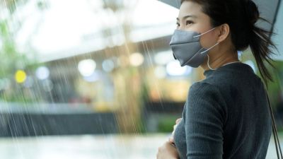 Mengapa Energi Tubuh Terasa Menurun Saat Hujan