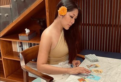 Makna dan Filosofi Tarot: Membaca Pola dan Kemungkinan, Bukan Meramal atau Membaca Takdir