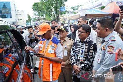 Balikpapan Menuju Smart City: Bayar Parkir Tepi Jalan Kini Cukup Scan QRIS