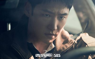 Lee Je Hoon Balik Lagi di Taxi Driver Season 4? Sinyal dari Para Pemain Bikin Fans Penasaran!