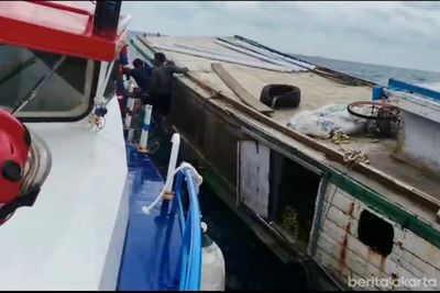 Drama Penyelamatan Heroik di Perairan Pulau Payung: Tim Gabungan Sigap Evakuasi Penumpang KM Nabilah
