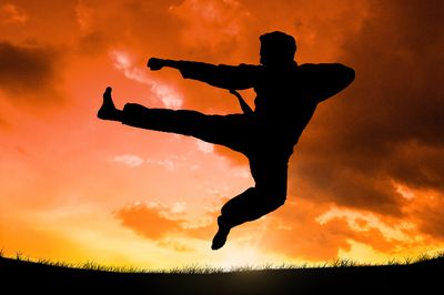 6 Jenis Tangkisan Dalam Pencak Silat yang Wajib Kamu Ketahui dan Pelajari!