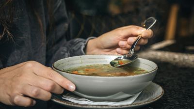 Hangatkan Suasana di Rumah dengan Masakan Mudah Saat Hujan