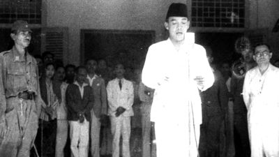 Memahami Ulang Kesalahan dalam Sejarah Indonesia