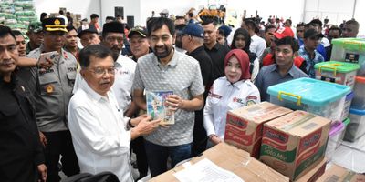 Jusuf Kalla Datang ke Aceh! PMI Kirim Alat Berat & Bantuan Pangan untuk Korban Bencana