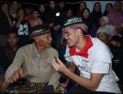 Influencer Malaysia Datang Khusus ke Aceh Tengah untuk Menikmati Sastra Lisan Didong