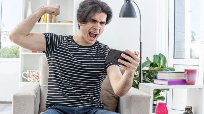 Dampak Konten Digital terhadap Kesehatan Emosional Pengguna