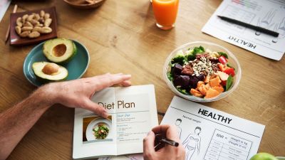 Strategi Efektif Mengatur Pola Makan Sehat untuk Berat Badan Ideal
