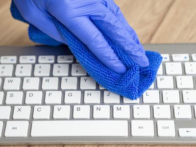 Tips Membersihkan Laptop dengan Benar dan Tanpa Risiko Rusak