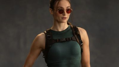 Sophie Turner Resmi Jadi Lara Croft di Serial Live Action Tomb Raider