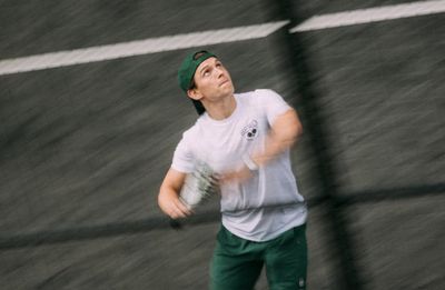 Ternyata Ini Alasan Tom Holland Suka Main Padel: Bagus untuk Bakar Kalori!