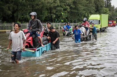 5 RT dan 14 Ruas Jalan di Jakarta Utara Masih Terendam Banjir, Pemkot Percepat Penyedotan Air