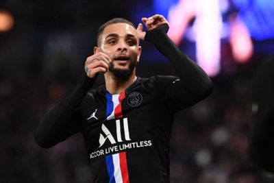 Negosiasi dengan Persib Bandung, Layvin Kurzawa Disebut Ambil Langkah Radikal dalam Karier Sepak Bolanya