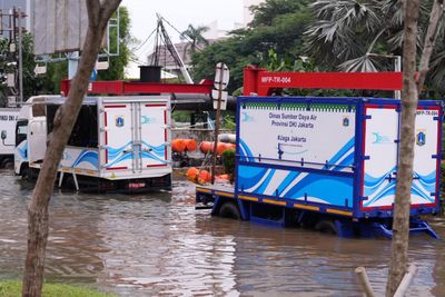 Kerja Keras di Balik Surutnya Banjir: Suku Dinas SDA Jakarta Utara Kerahkan Puluhan Pompa Lawan Air Pasang