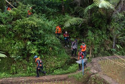 Satu Korban Pesawat ATR 42-500 Ditemukan di Jurang 200 Meter Bulusaraung