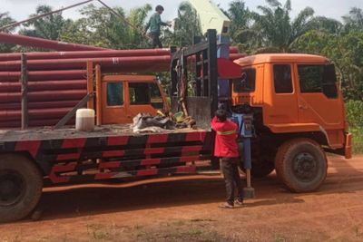 Puluhan Tahun Tanpa Listrik, Dusun Bedeng Siak Akhirnya Mulai Dialiri PLN