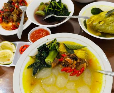 Eksplor Kuliner Khas Sulawesi Tenggara yang Bikin Ketagihan: Dari Sinonggi sampai Pisang Epe