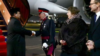 Prabowo Mendarat di London, Siap Perkuat Hubungan dengan Inggris