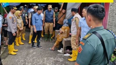 Wapres Gibran Tinjau Langsung Lokasi Banjir di Tanjungpura Karawang