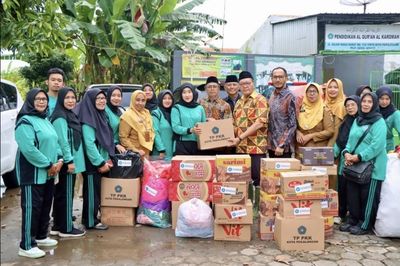 Banjir Melanda Pekalongan, TP PKK Bersama Bhayangkari dan Persik Kirimkan Bantuan