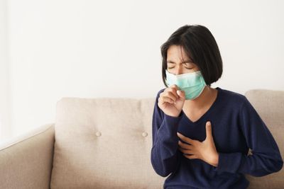 Kenali Ciri-Ciri Terinfeksi TBC dan Cara Mencegah Penularannya Sejak Dini