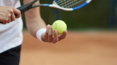 Strategi Ampuh agar Bermain Tenis Lebih Efisien dan Tidak Cepat Lelah