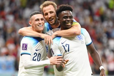 Mengenal Formasi 3-4-3 dalam Sepak Bola: Pengertian, Sejarah, Peran Pemain, Kelebihan, dan Kekurangannya