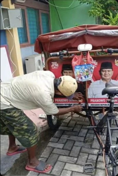 Permudah Pemilik Becak Listrik, Dinnakerind Kabupaten Demak Sediakan Carger Gratis