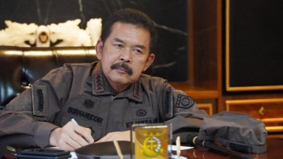 Kasus Kriminalisasi Guru di Jambi Dihentikan Jaksa Agung