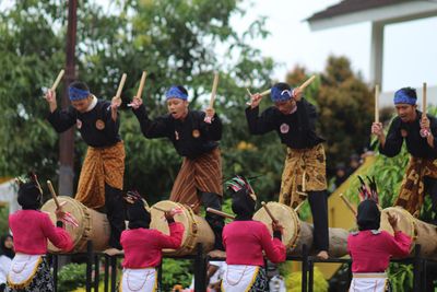 Rampak Bedug Tarian Menyambut Bulan Puasa Di Pandeglang Banten