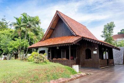 Menyingkap Pesona Rumah Kebaya: Ikon Arsitektur Betawi yang Sarat Filosofi Keterbukaan
