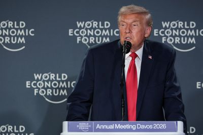 Donald Trump Tak akan Pakai Kekuatan Militer untuk Caplok Greenland