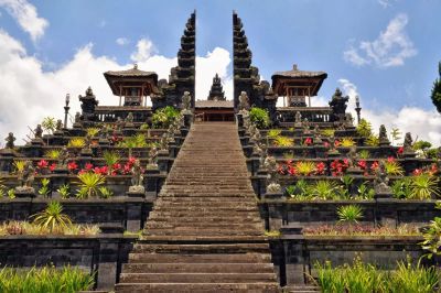 Mengenal Pura Besakih, Mother Temple Bali yang Sarat Nilai Edukasi dan Budaya