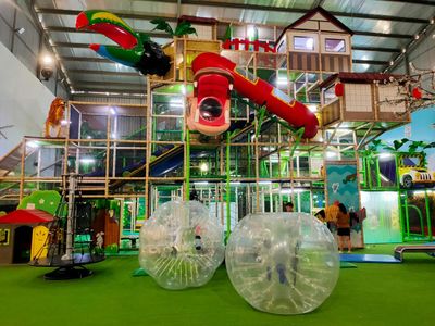 Liburan Keluarga di Bandung? Ini 6 Playground Paling Seru dan Hits 2026!