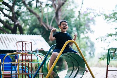 Playground di Kendari Makin Lengkap, Ada Outdoor dan Indoor: Mana yang Paling Ramah Anak?