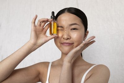 Jangan Skip Face Oil, Ini Fungsinya dalam Skincare Harian Supaya Lebih Terawat