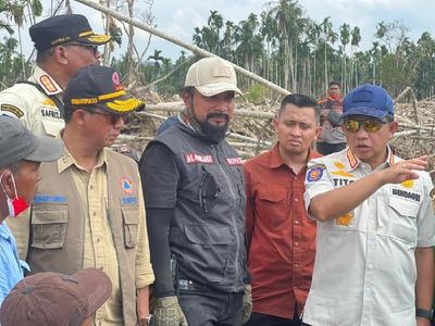 Tito Karnavian Mendarat di Aceh Timur: Cek Masjid & Sekolah yang Rata Tanah
