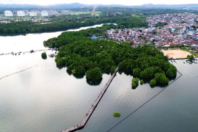 Jangan Pindah ke Bontang Sebelum Baca Ini! Rahasia Bertahan Hidup di Kota Industri Tanpa Harus Kuras Gaji