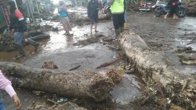 Banjir Bandang di Purbalingga: Kerusakan Signifikan dan Upaya Evakuasi Warga