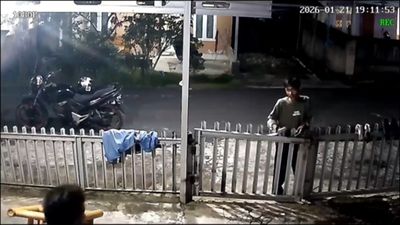 Dompet Kembali ke Tangan Pemilik, Tindakan Pria Ini Datang ke Rumah Tuai Respons Positif di Media Sosial
