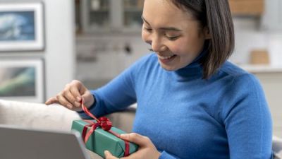 Mengatur Self-Reward: Memahami Manfaat dan Risiko dalam Pengeluaran Pribadi