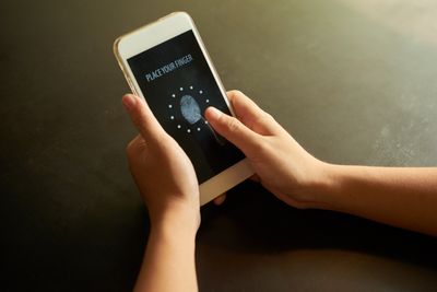 8 Cara Membuka Pola HP yang Lupa Tanpa Harus ke Tempat Servis
