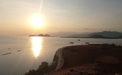 Camping di Pulau Kenawa, Surga Savana di Sumbawa yang Bikin Kamu Susah Move On