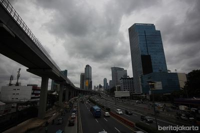 Waspada Cuaca Ekstrem Jakarta 29 April-3 Mei 2026, BPBD DKI Minta Warga Siapkan Hal Ini!