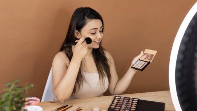 Transformasi Make Up sebagai Ekspresi Diri di Indonesia