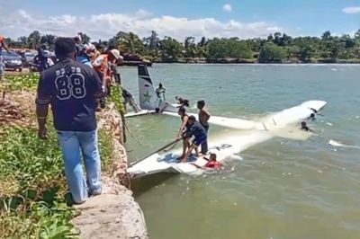 Breaking News! Pesawat Smart Air Jatuh di Pantai Nabire, Tak Ada Korban Jiwa