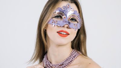 Make Up: Alat untuk Ekspresi Diri dalam Kehidupan Sehari-hari