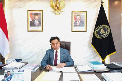 Yusril Tegaskan WNI Gabung Militer Asing Tak Otomatis Kehilangan Kewarganegaraan