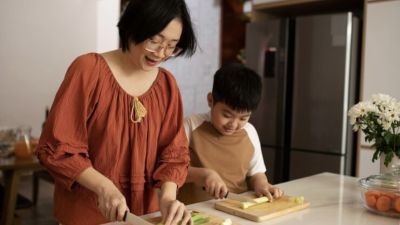 Mengapa Masakan Ibu Memikat Selera Anda?